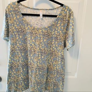 Lularoe classic tee